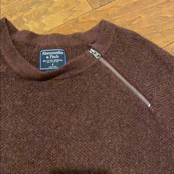 Women’s Maroon Sweater with Zipper - Picture 2 of 3